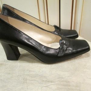 CHANTAL black leather pumps Sz 8. MADE IN ITALY